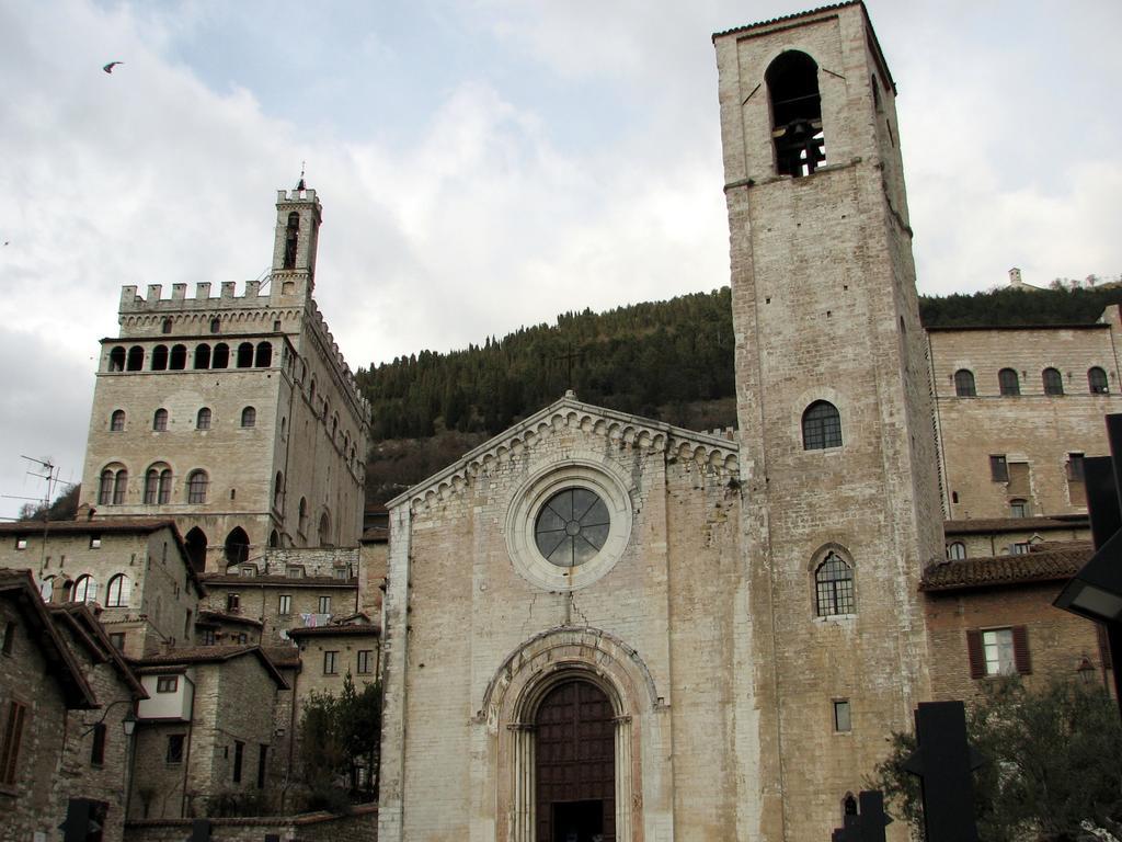 La Signora Dei Fiori Leilighet Gubbio Eksteriør bilde